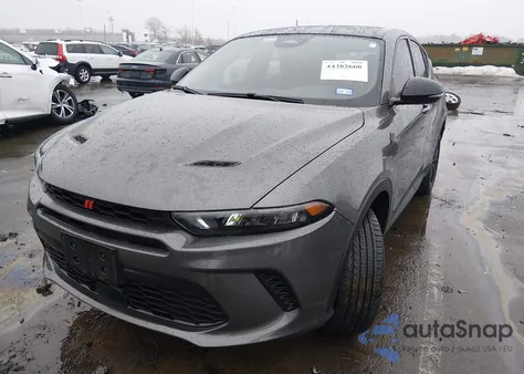 2024 Dodge Hornet Gt Plus Awd z USA, uszkodzony, nr VIN ZACNDFBN3R3A14513